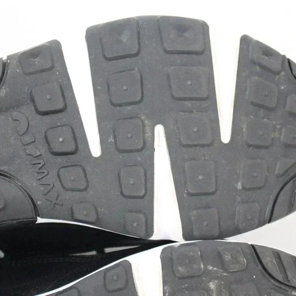 NIKE - Picture 8 of 8